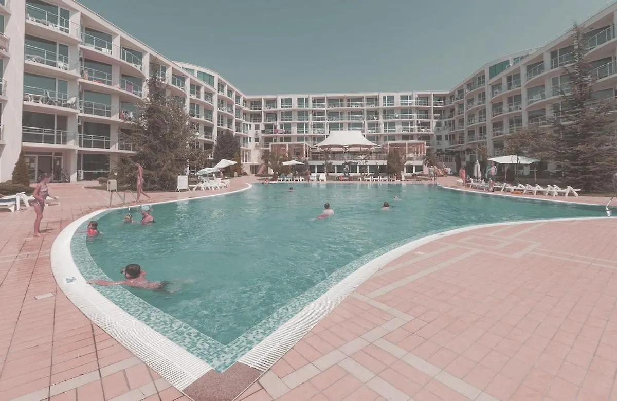 Boho Studio 4 Pools 10Min To The Beach Burgas Apartment
